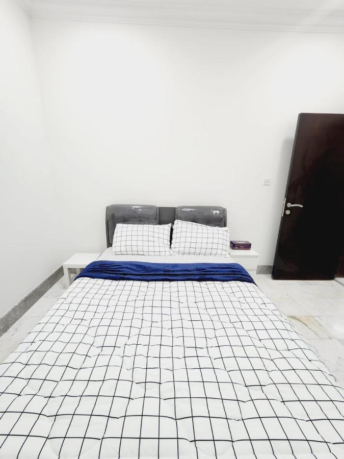 Apatment In Rawdat Alkhail Lägenhet Doha Exteriör bild